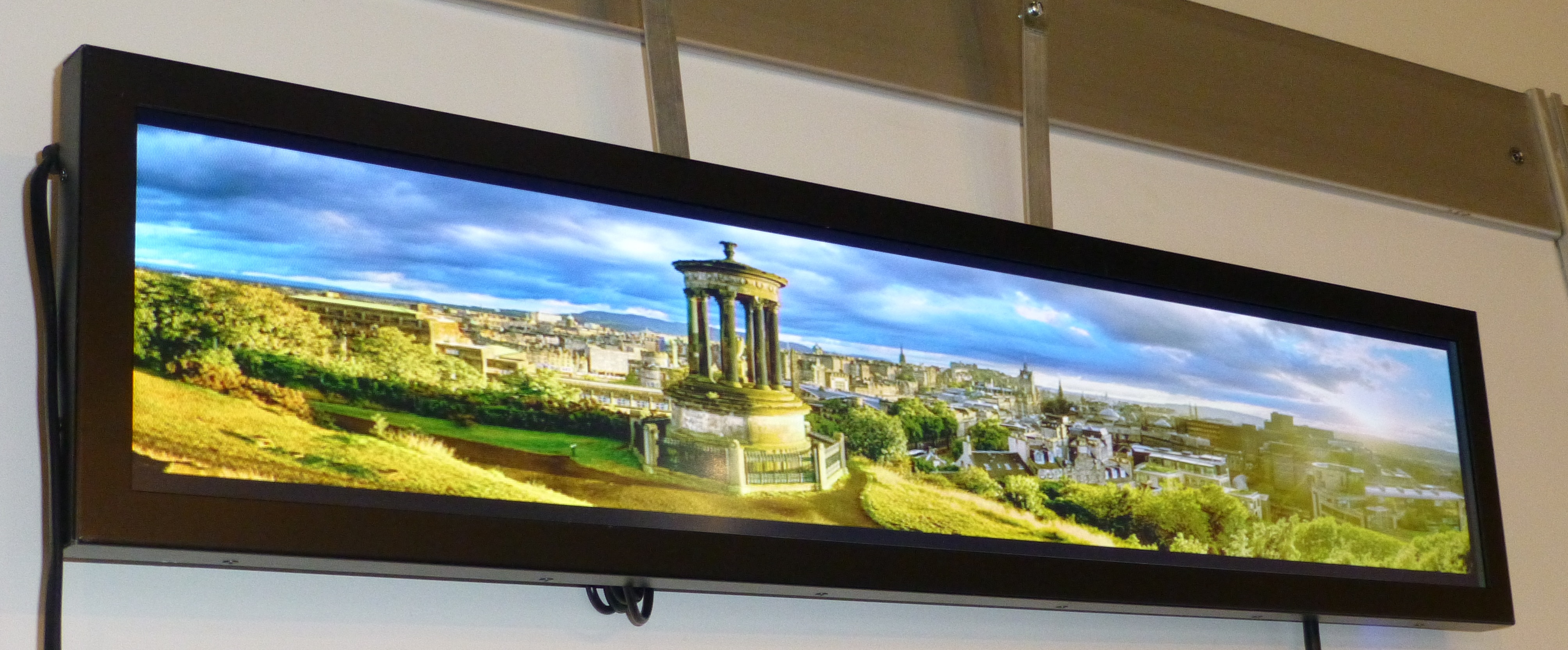 Native Wide Stretched Panels from AUO