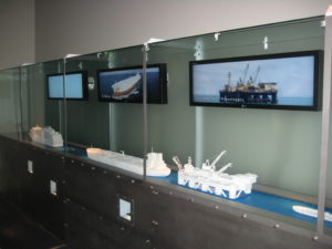 CDS stretched install ships